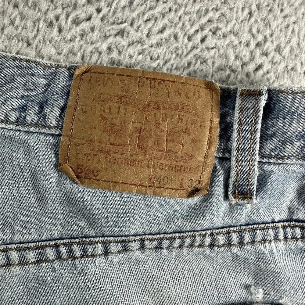 Vintage 90s Levi's‎ 560 Jeans Mens 40x32 Light Wash Loose Fit Heavily Distressed
